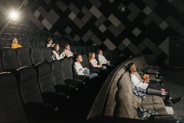 Explorez le libertinage : définitions et points de vue variés